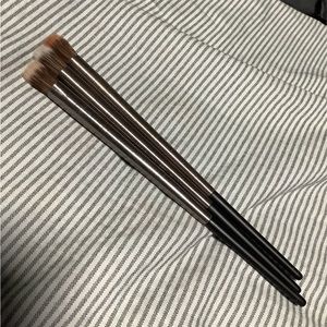 Urban Decay Domed Concealer E204